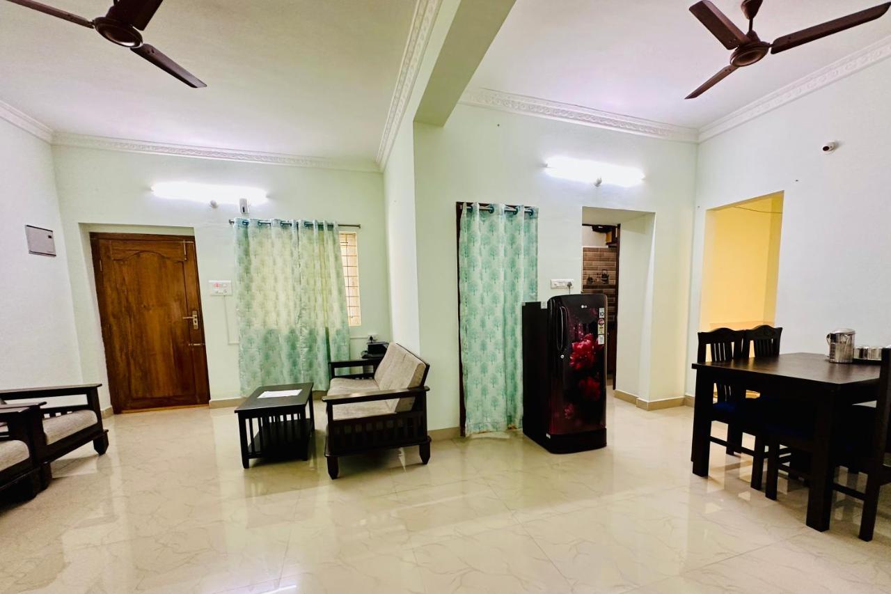 Truelife Homestays - Srs Residency: Family-Friendly 2BHK Near Tirupati Temple Exterior photo