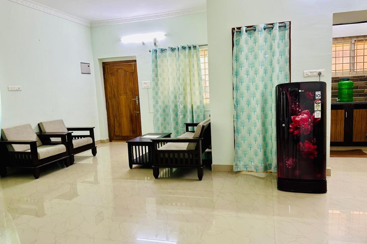 Truelife Homestays - Srs Residency: Family-Friendly 2BHK Near Tirupati Temple Exterior photo