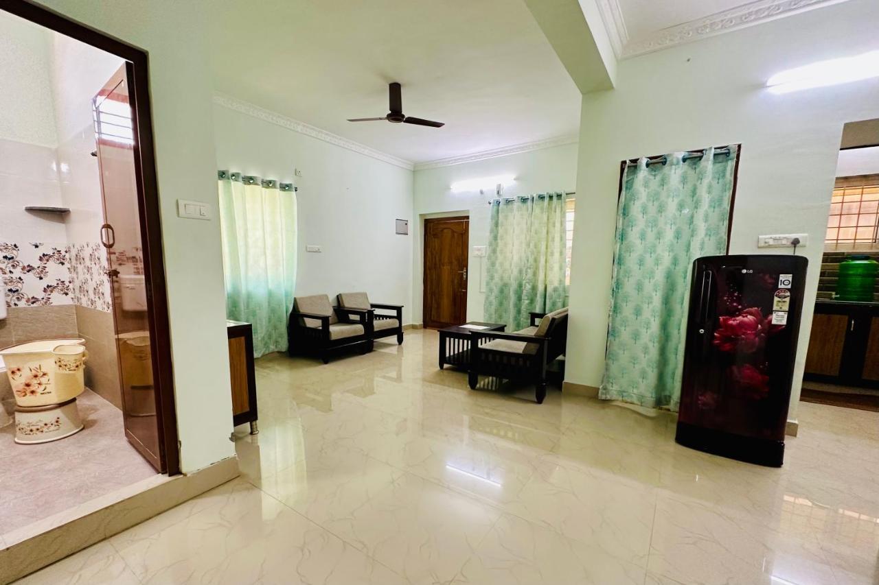 Truelife Homestays - Srs Residency: Family-Friendly 2BHK Near Tirupati Temple Exterior photo